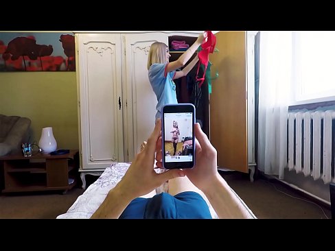 ❤️ 继妹在妈妈回家前让弟弟射精 ❤❌ Sex video